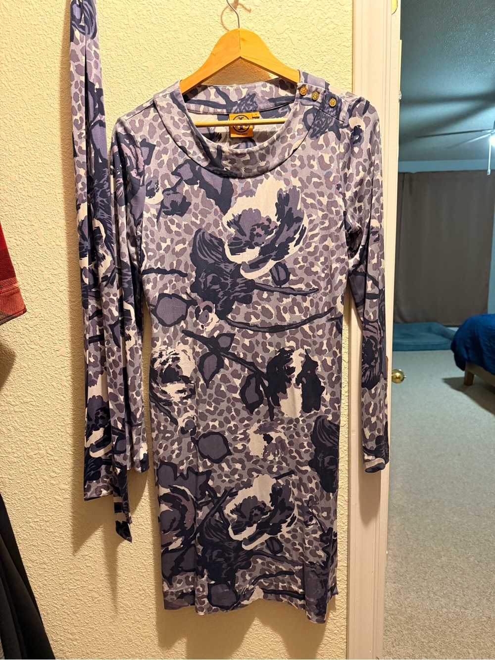 Tory Burch 100% Silk Lavender and Navy Floral Long Sleeve Dress - Picture 2 of 5